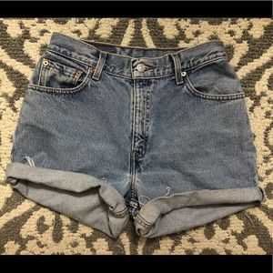 LEVIS VINTAGE high waisted shorts SIZE 26